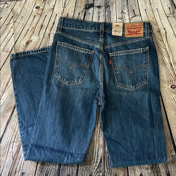 Levi's Woman’s Low Pro Distressed Blue Jeans - Picture 3 of 3